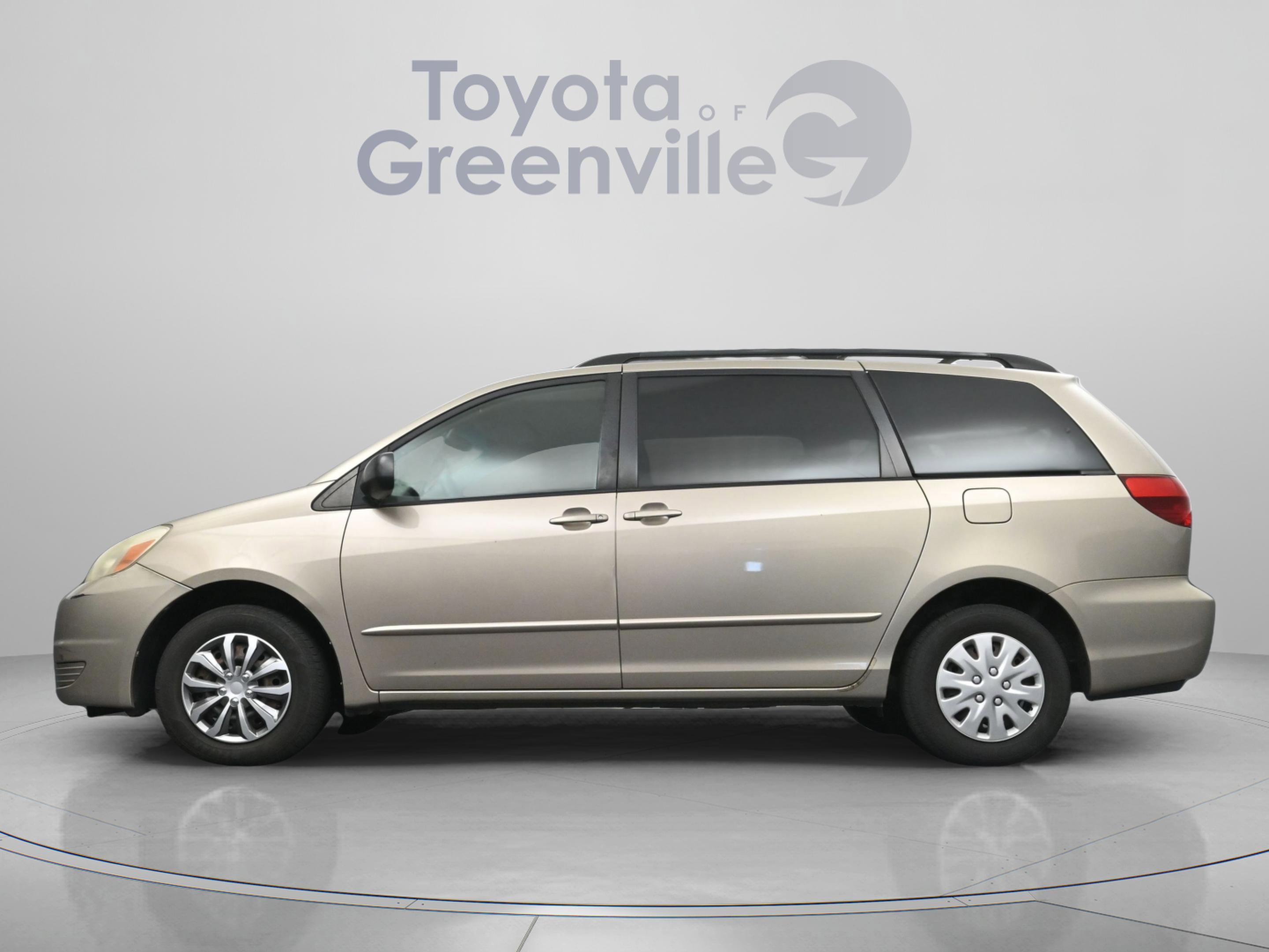 Used 2004 Toyota Sienna CE image 6