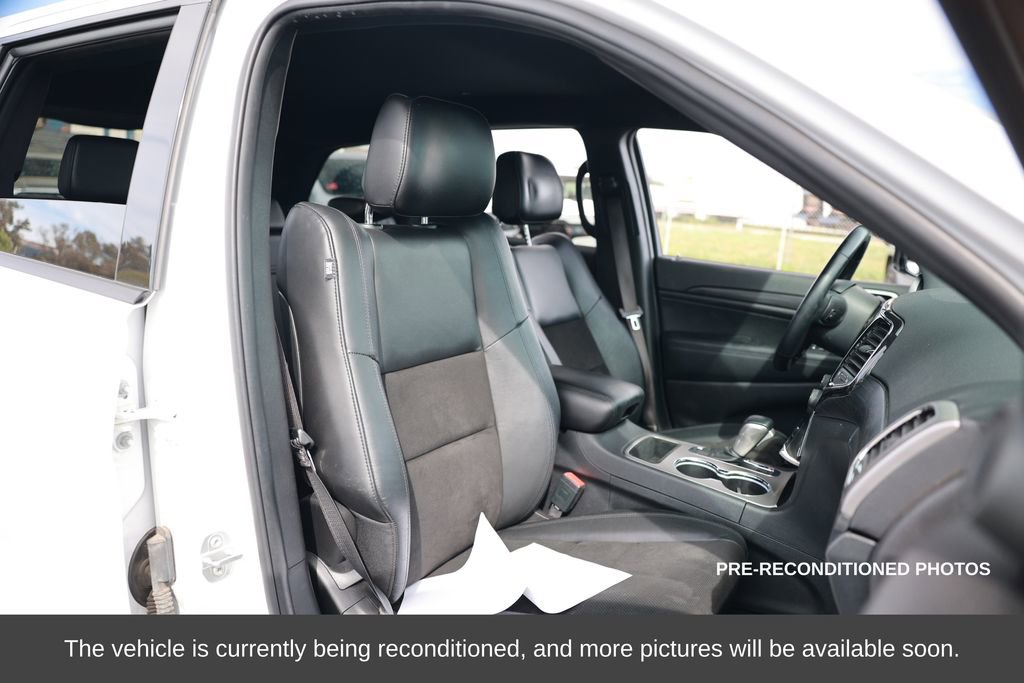 Used 2021 Jeep Grand Cherokee Laredo X image 15