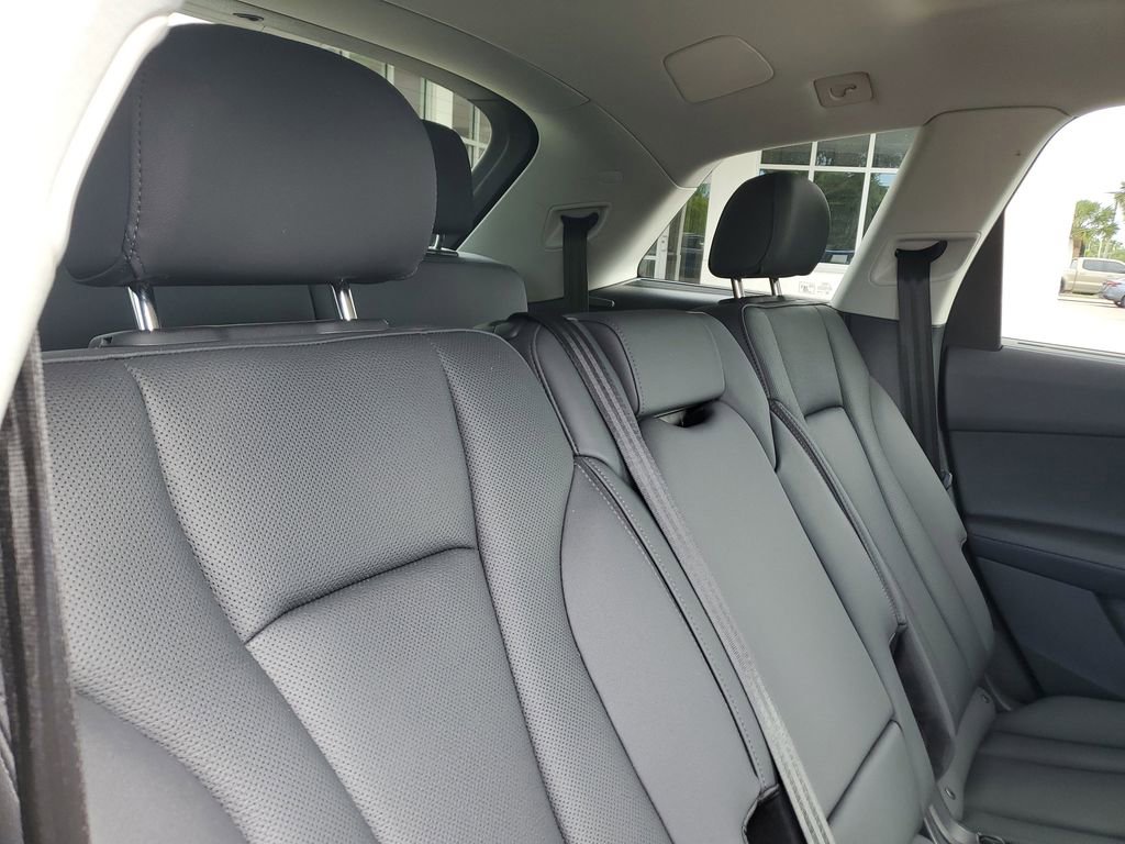 Used 2023 Audi Q7 3.0T Prestige image 25