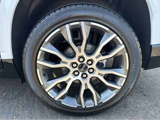New 2026 GMC Acadia Denali Ultimate w/ LPO, Floor Liner Package AWD/4WD image 17