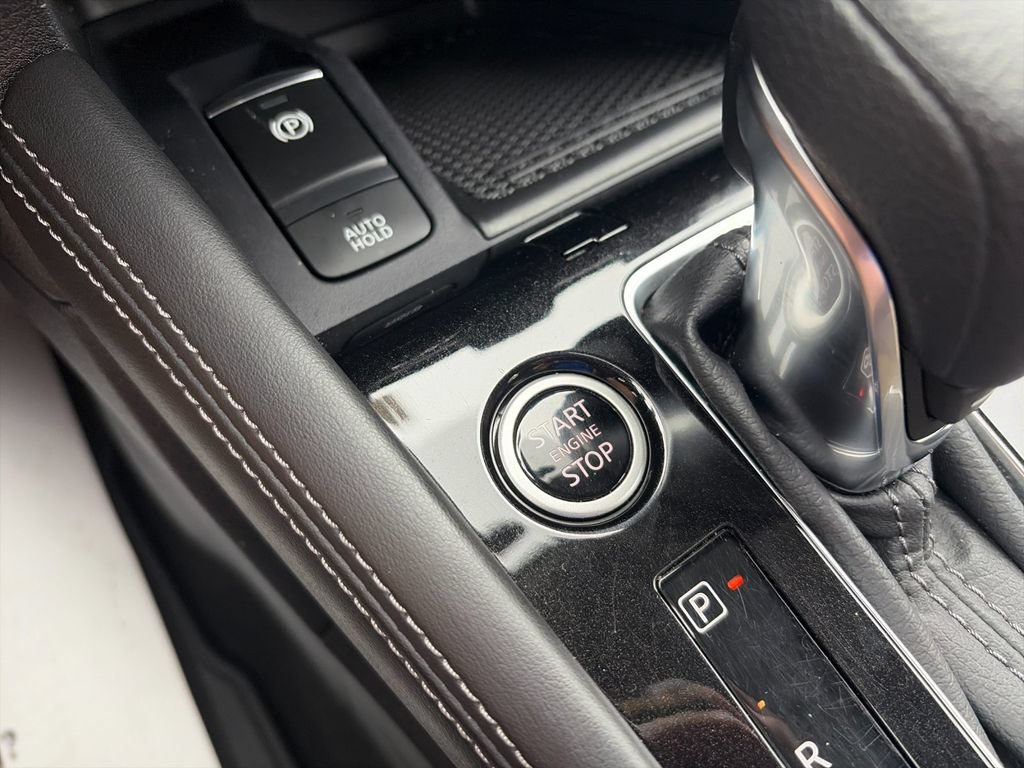 Used 2024 Nissan Kicks SV FWD image 25