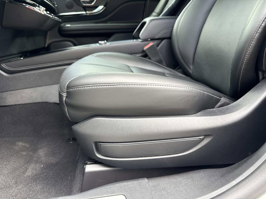 New 2025 Lincoln Corsair Reserve w/ Jet Appearance Package image 20