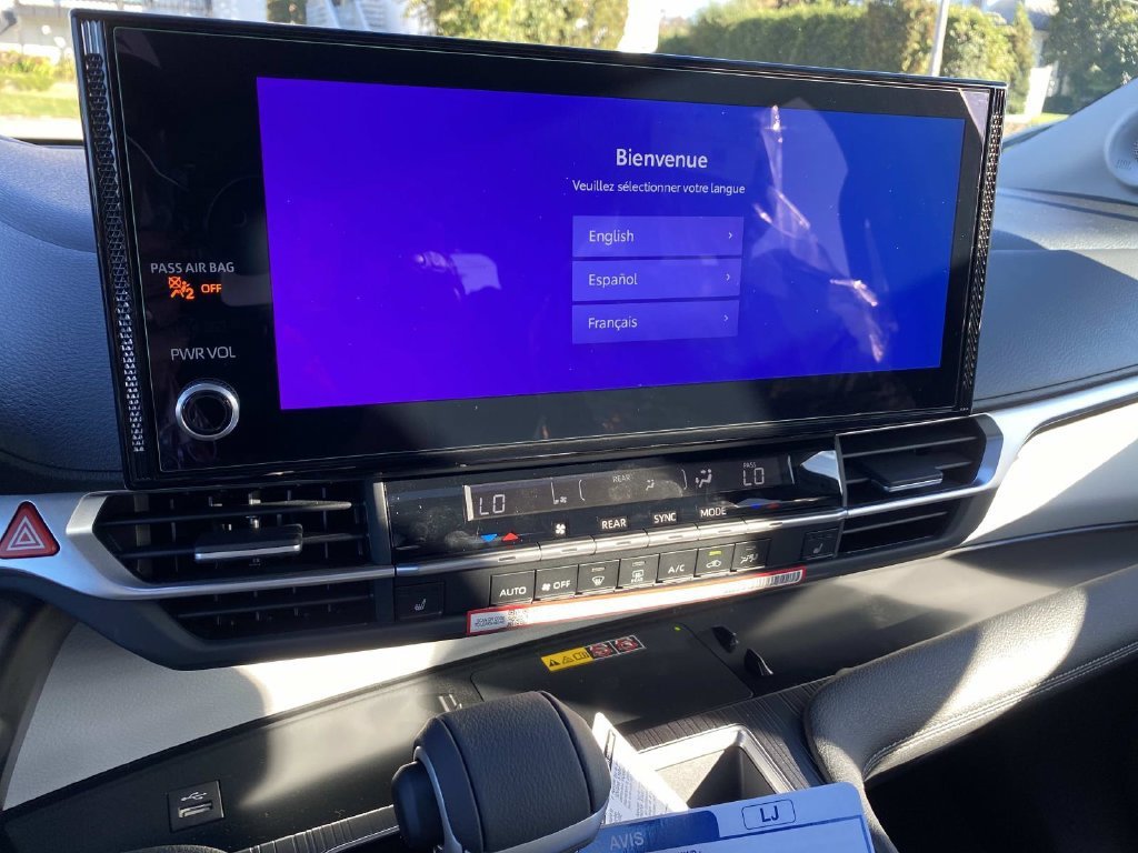 New 2026 Toyota Sienna XLE AWD/4WD image 11