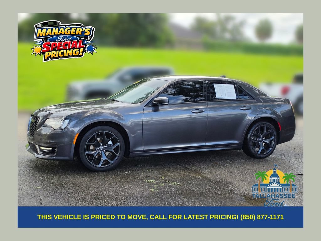 Used 2022 Chrysler 300 Touring L