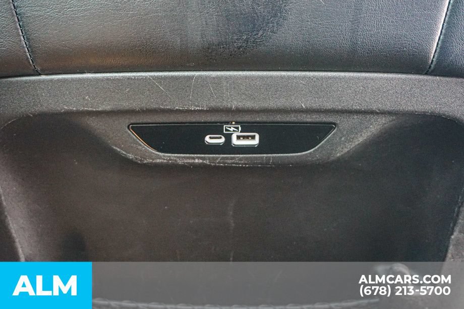 Used 2023 Chrysler Pacifica Touring-L FWD image 38