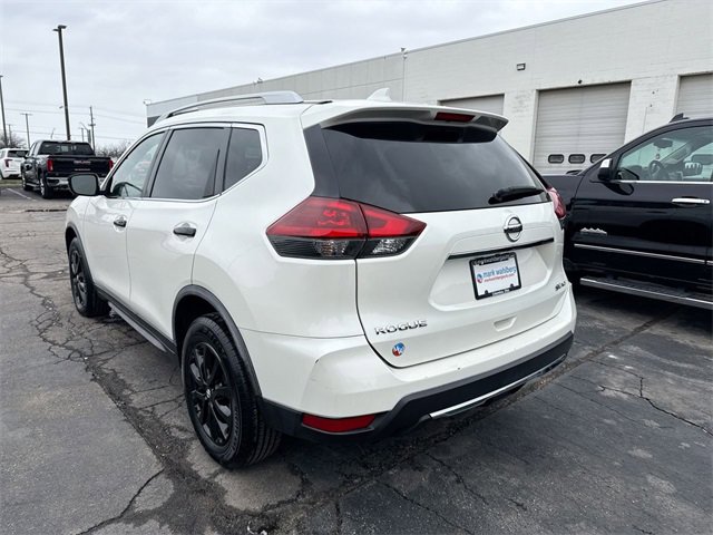 Used 2018 Nissan Rogue SV w/ Sun & Sound Touring Package image 3