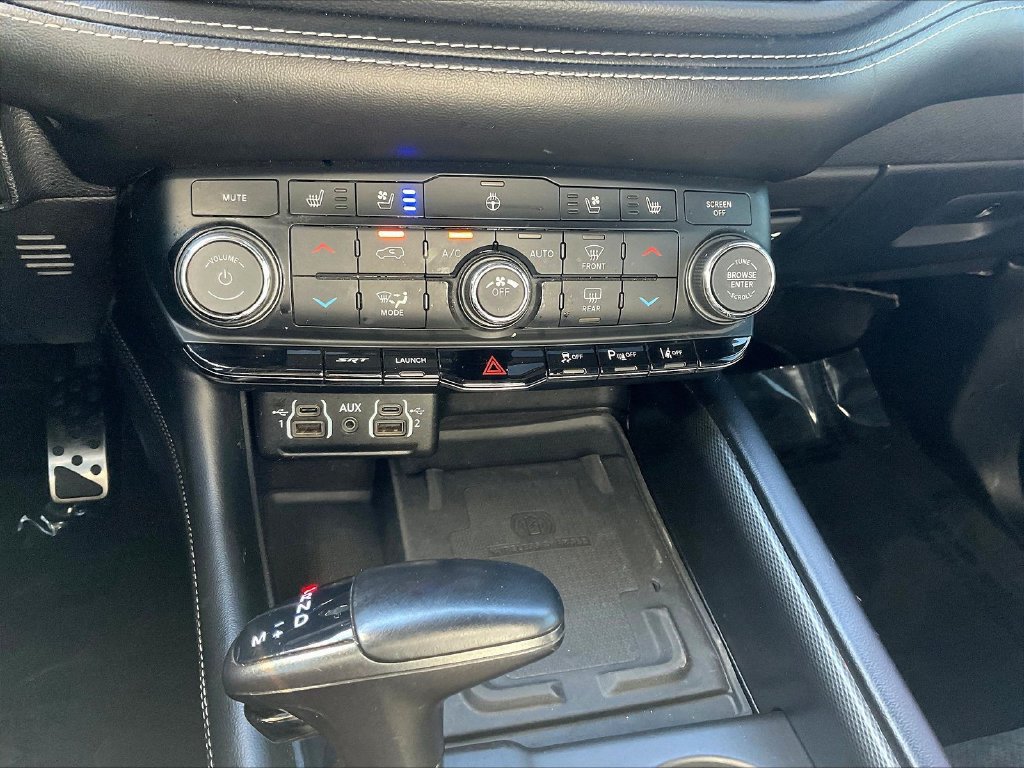 Used 2022 Dodge Durango SRT w/ Technology Group AWD/4WD image 16