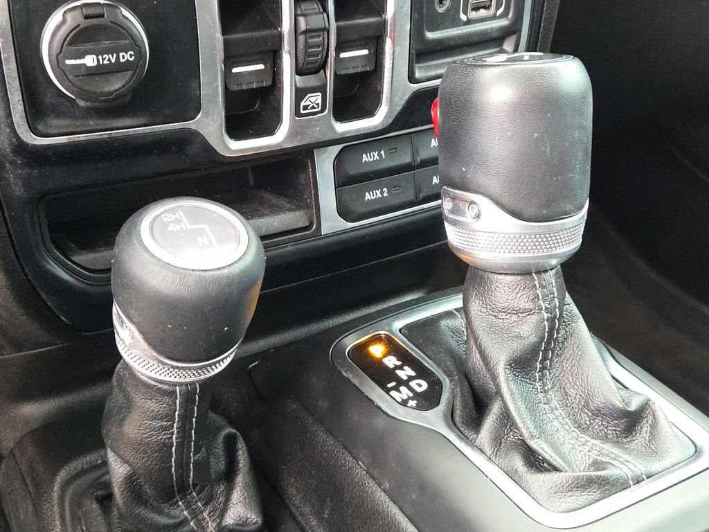 Used 2024 Jeep Wrangler Sahara w/ Technology Group image 21