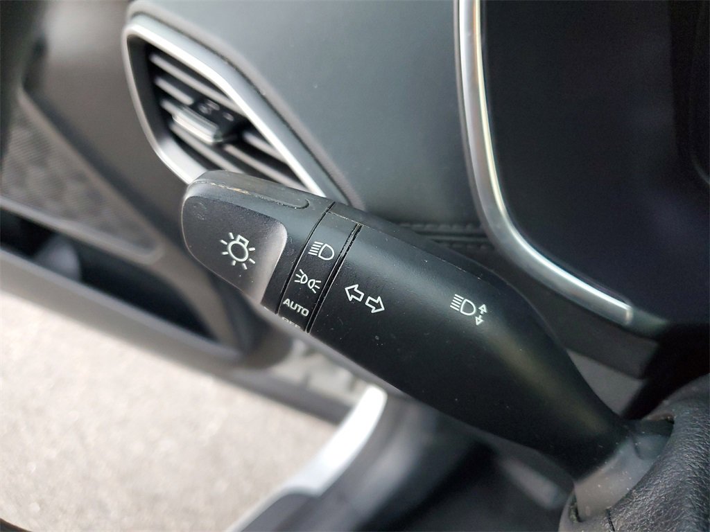 Used 2019 Hyundai Santa Fe SE image 28