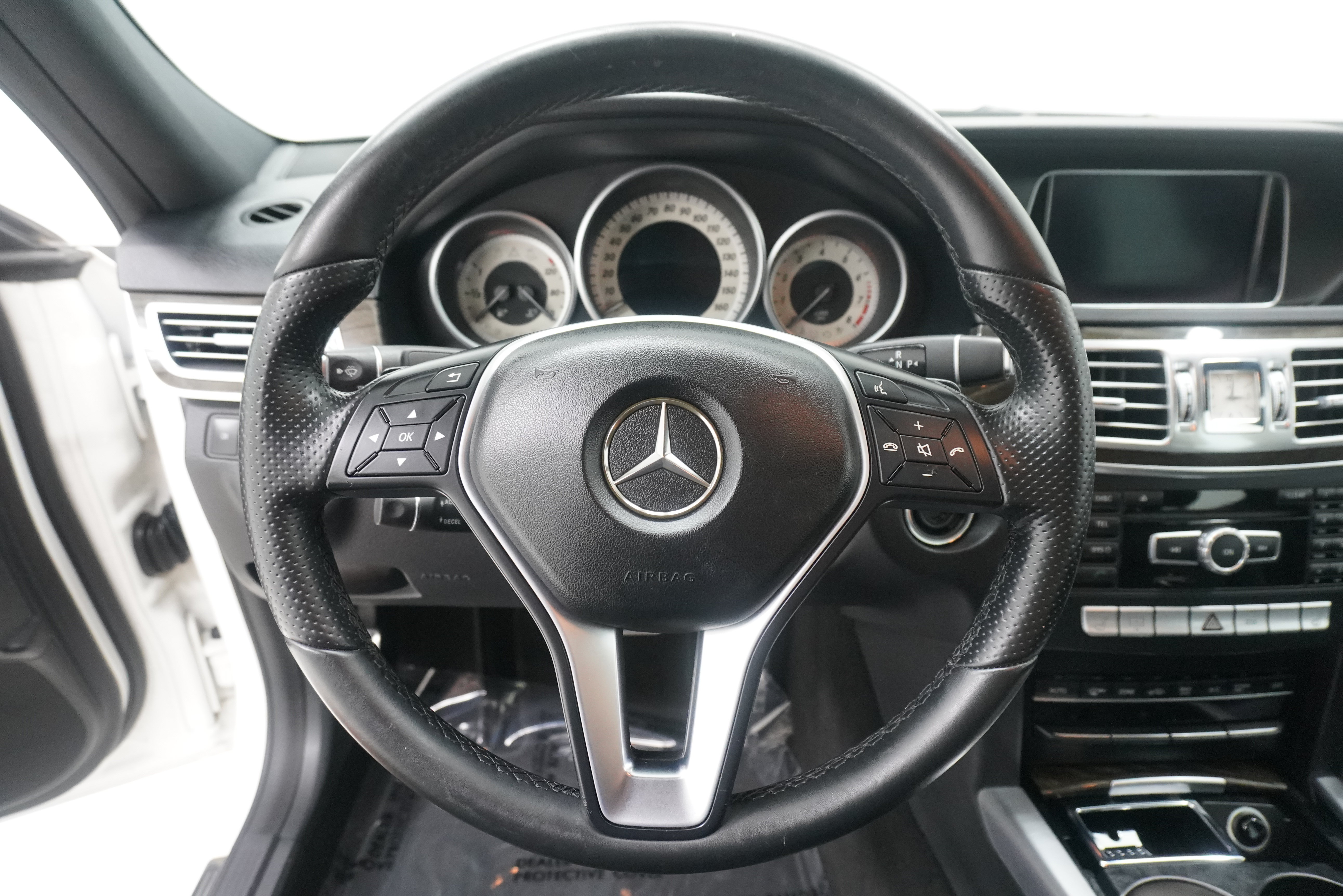 Used 2015 Mercedes-Benz E 350 Sedan image 16