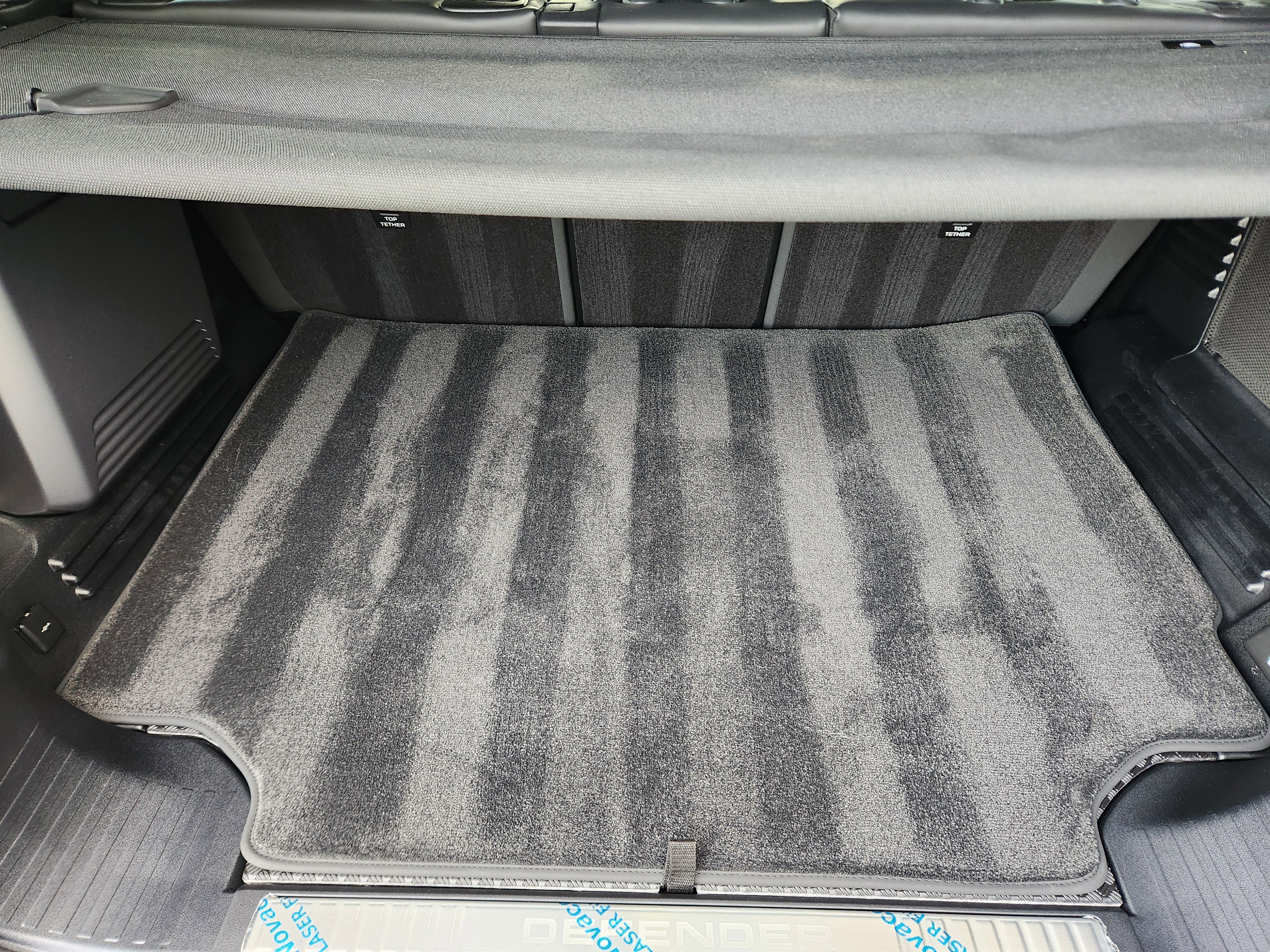 Certified 2025 Land Rover Defender 110 image 35