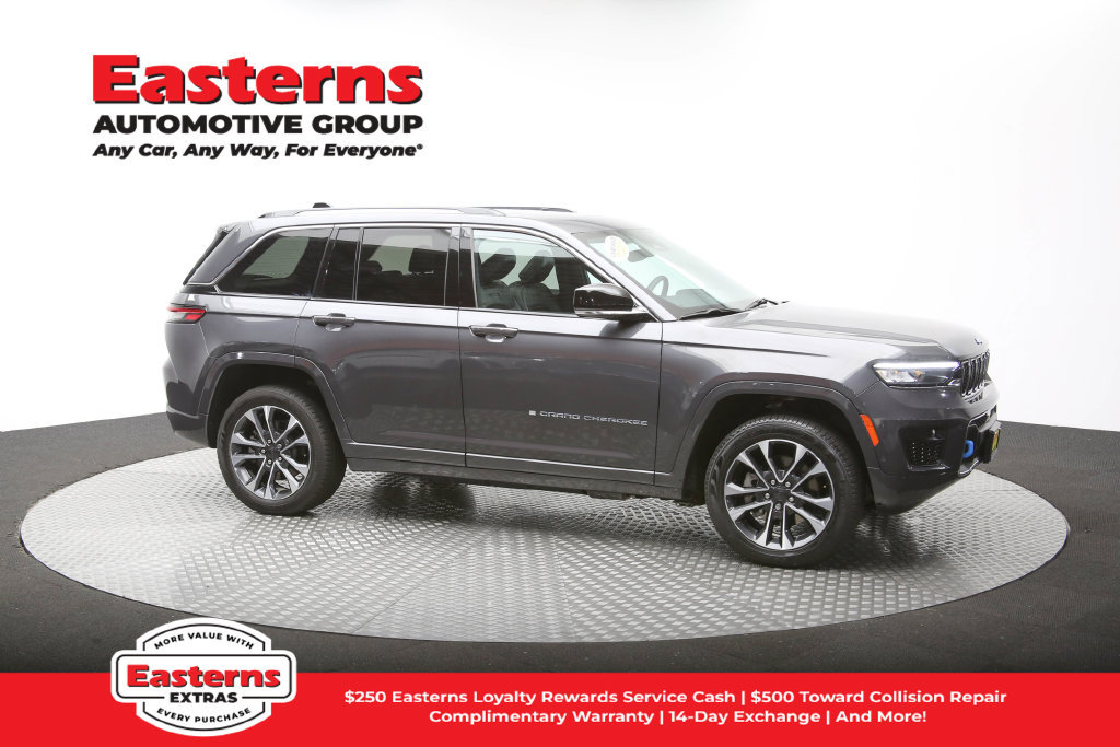 Used 2023 Jeep Grand Cherokee Overland AWD/4WD image 50