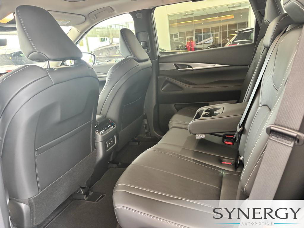 New 2027 INFINITI QX60 Pure w/ Cargo Package FWD image 23