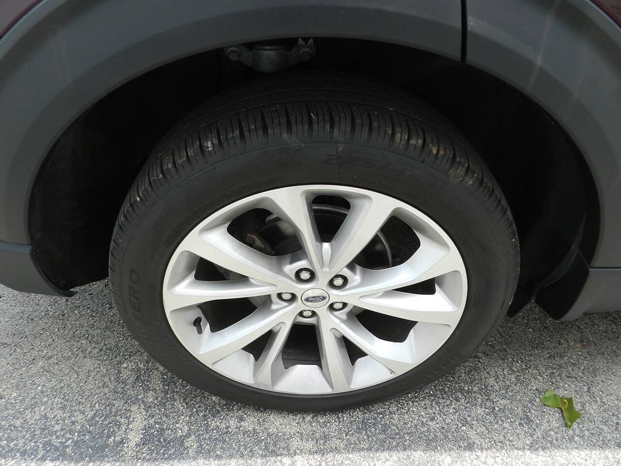 Used 2022 Ford Explorer Platinum w/ Equipment Group 601A AWD/4WD image 24