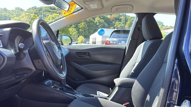 Used 2023 Toyota Corolla LE w/ Carpet Mat Package (TMS) FWD image 10