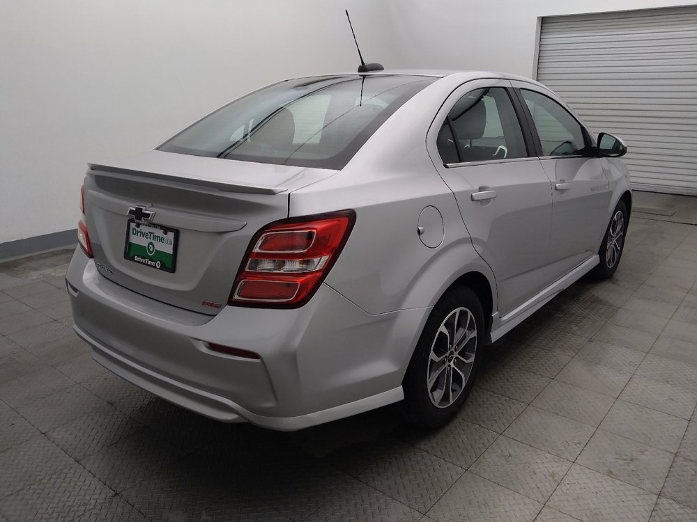 Used 2019 Chevrolet Sonic LT w/ RS Package FWD image 9