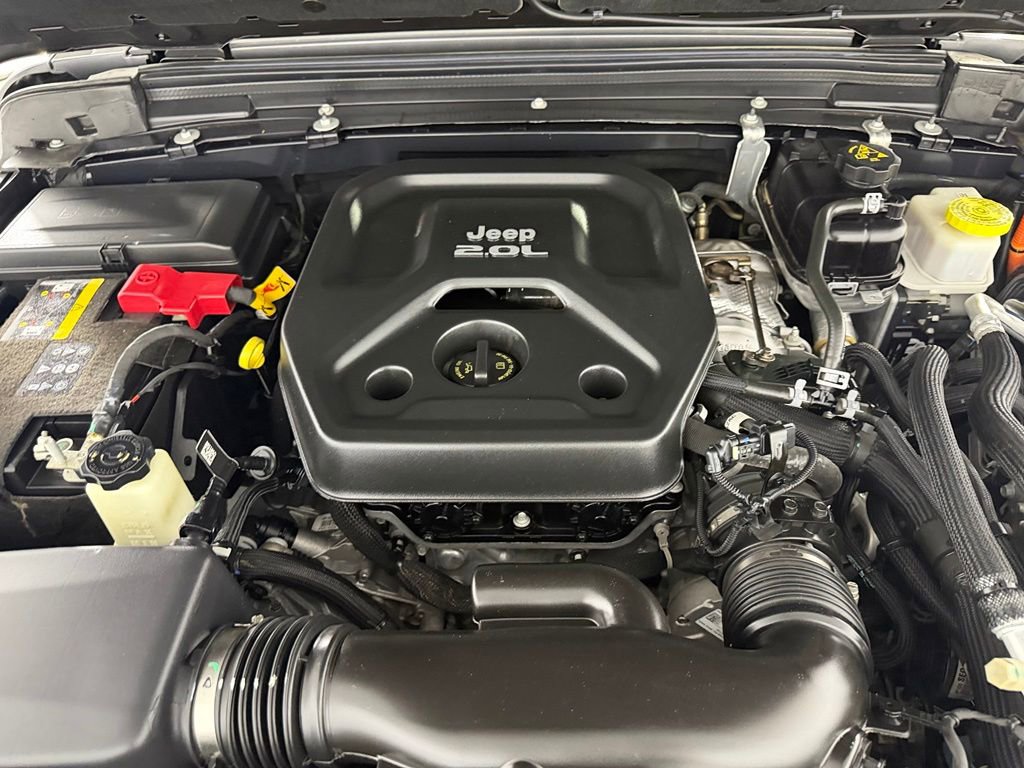 Used 2023 Jeep Wrangler Unlimited Sahara AWD/4WD image 33