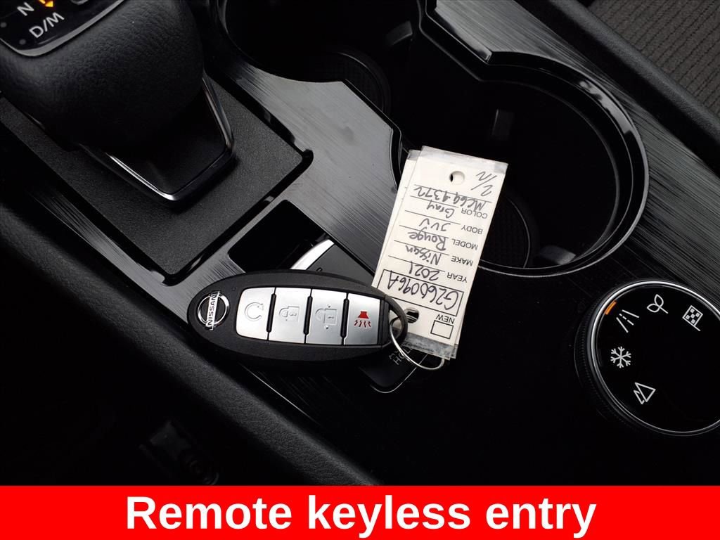 Used 2021 Nissan Rogue SV image 13