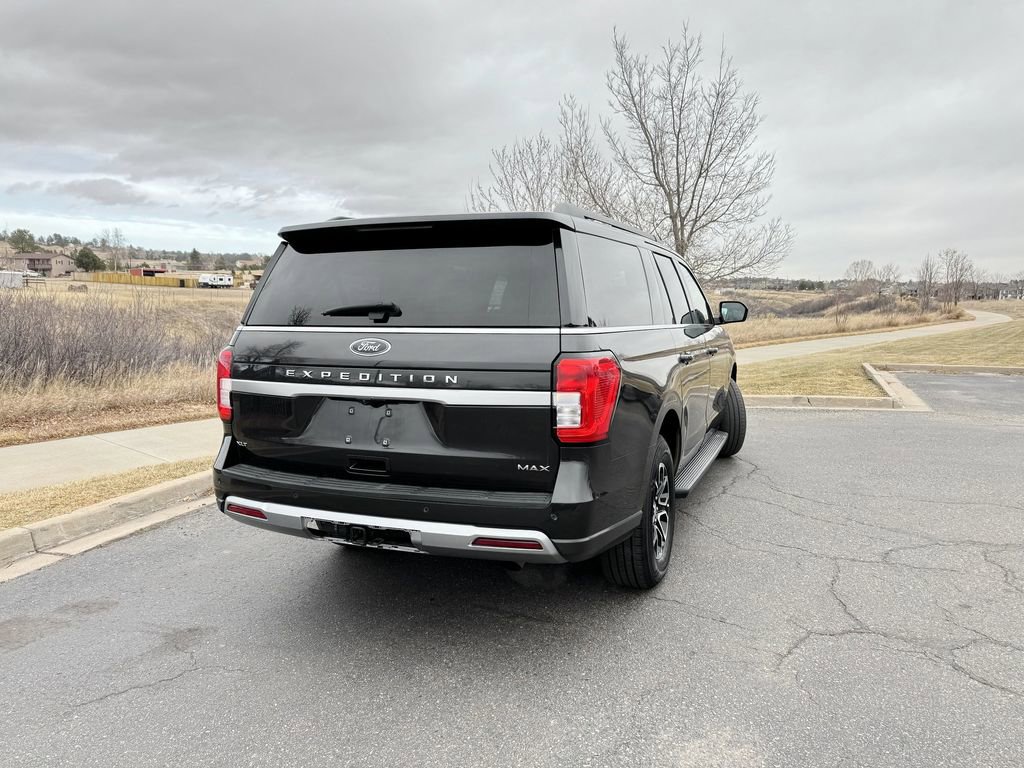 Used 2024 Ford Expedition Max XLT image 5