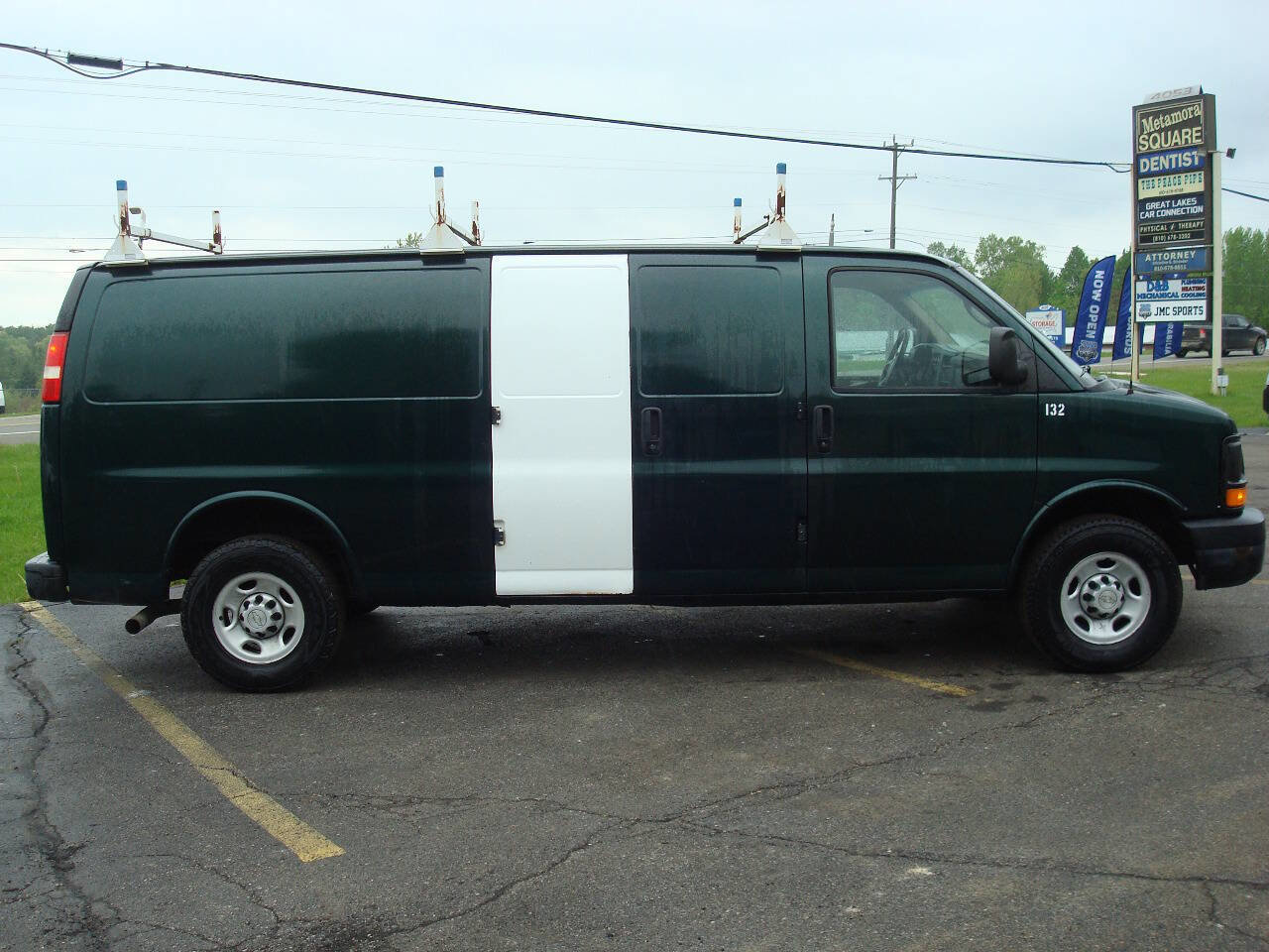 Used 2008 Chevrolet Express 3500 3500 3dr Extended Cargo Van image 3