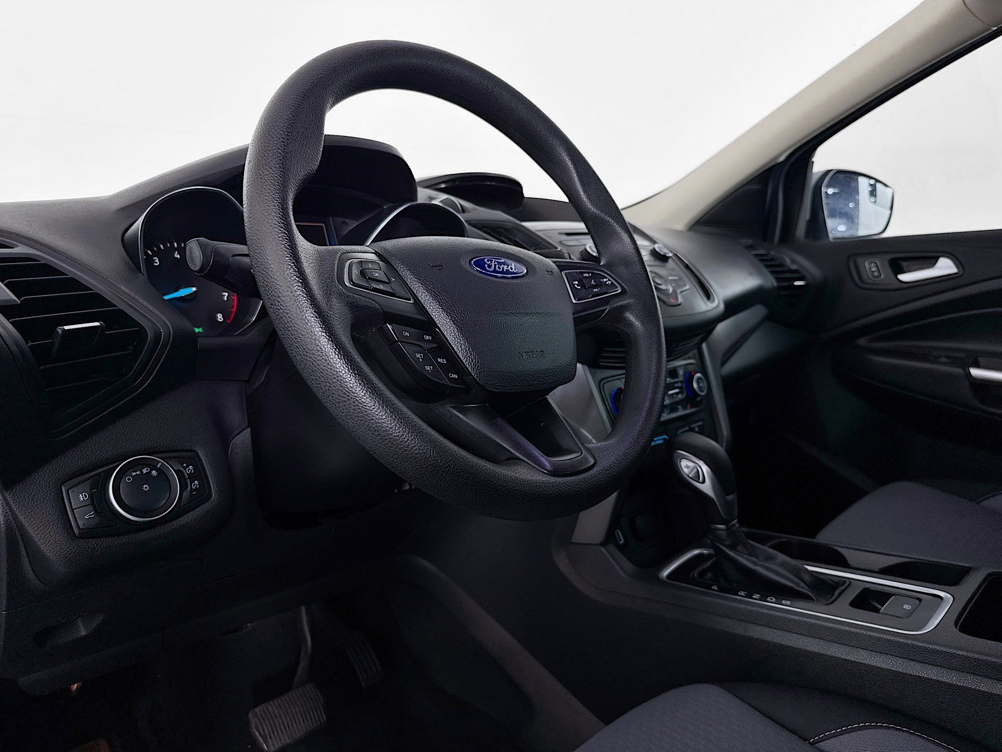Used 2018 Ford Escape SE FWD image 21