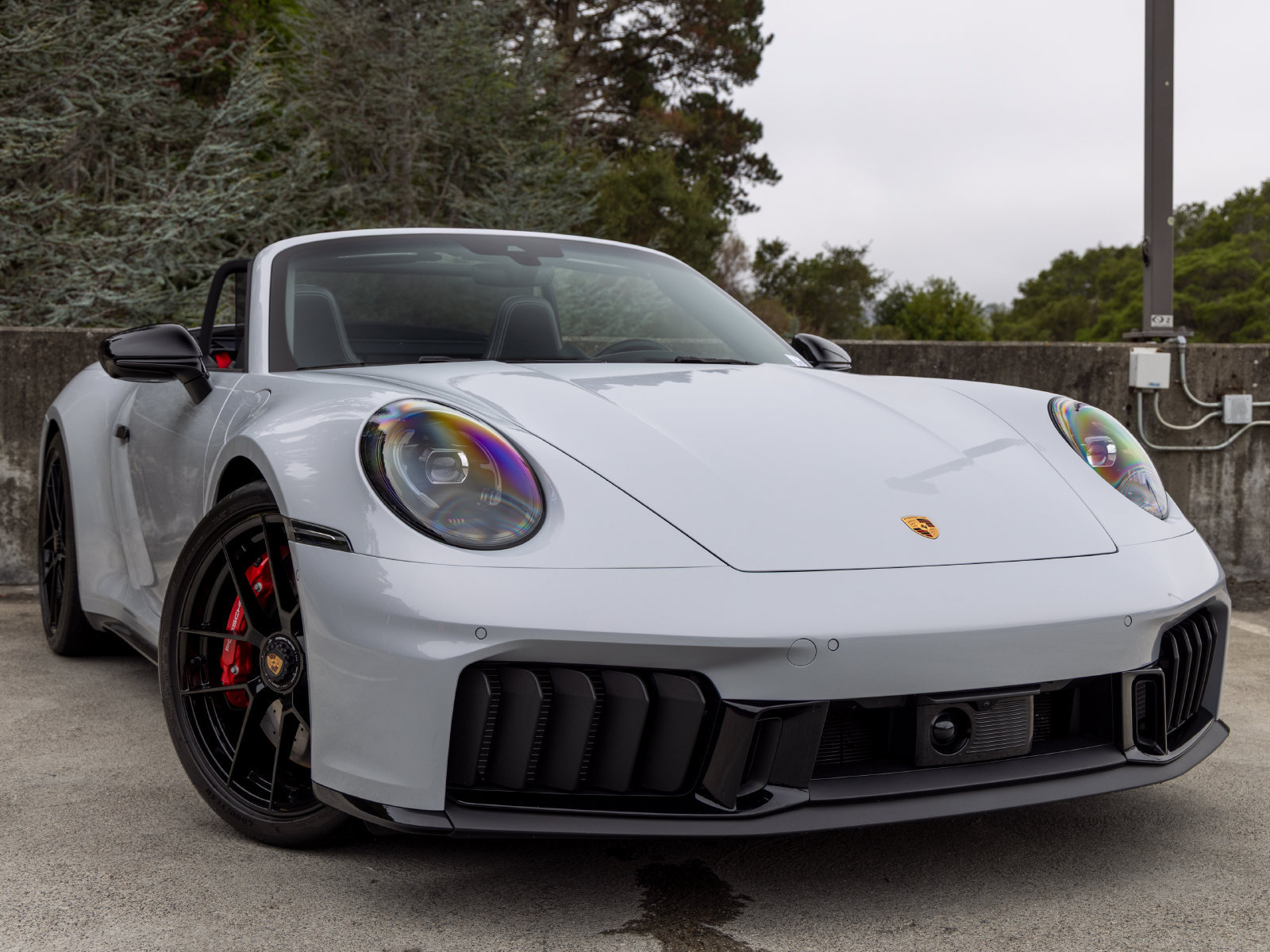 Certified 2025 Porsche 911 Carrera GTS RWD image 9