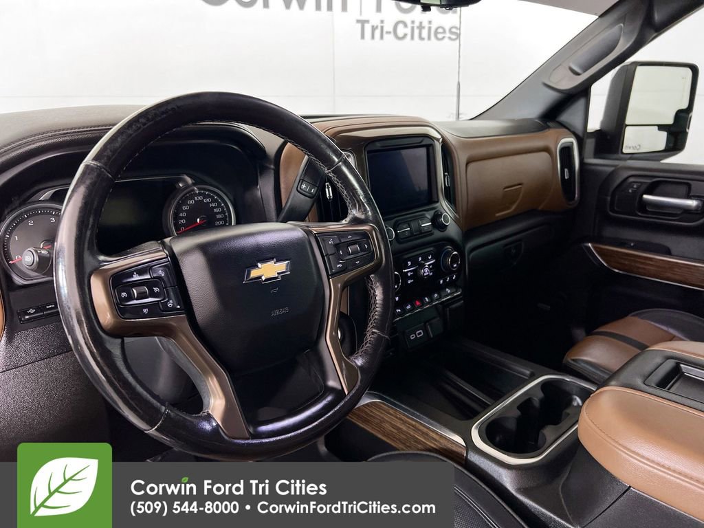 Used 2021 Chevrolet Silverado 3500 High Country w/ Z71 Off-Road Package AWD/4WD video 3