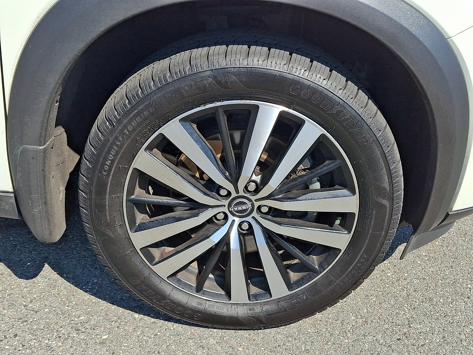 Certified 2024 Nissan Pathfinder Platinum AWD/4WD image 9