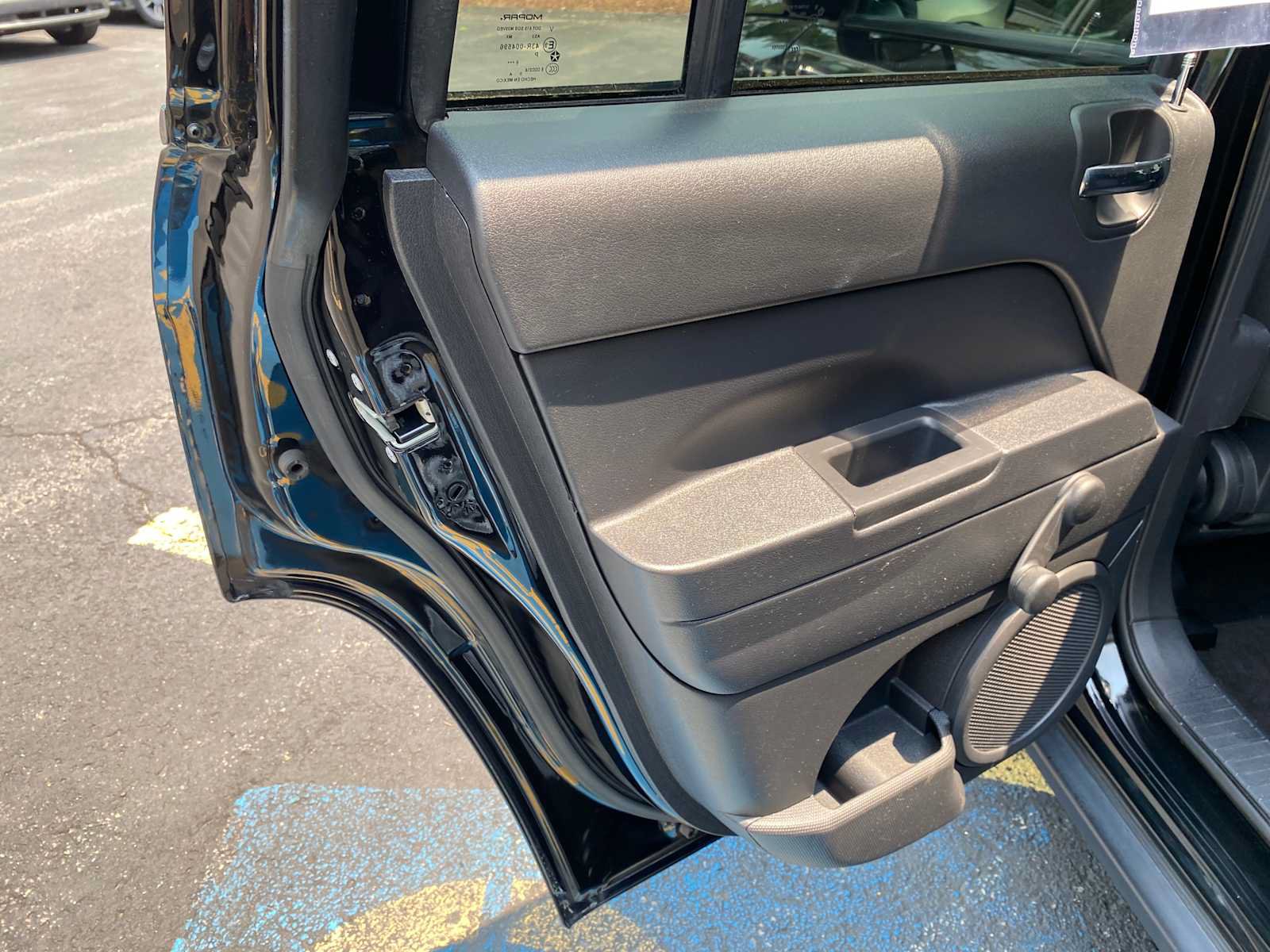 Used 2017 Jeep Compass Sport FWD image 28