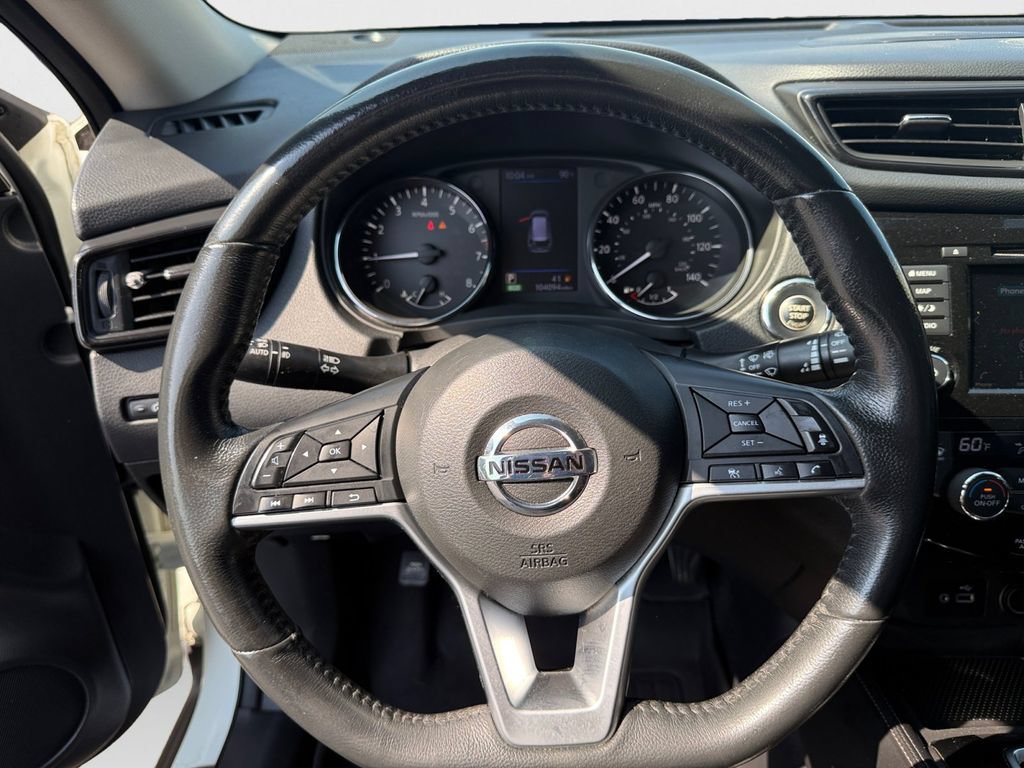 Used 2018 Nissan Rogue SL w/ Premium Package FWD image 17