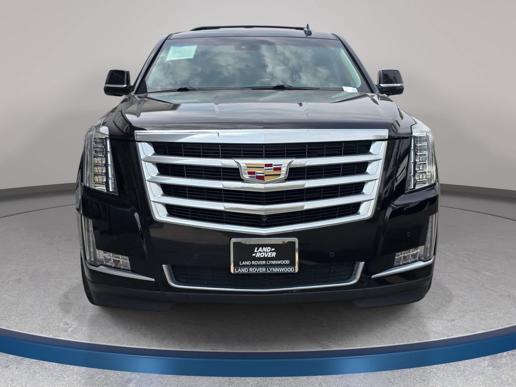Used 2016 Cadillac Escalade Luxury AWD/4WD image 3