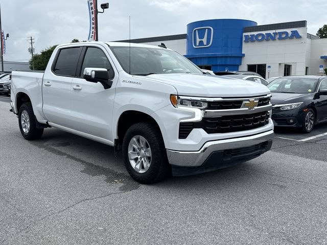 Used 2023 Chevrolet Silverado 1500 LT w/ Safety Package RWD image 2