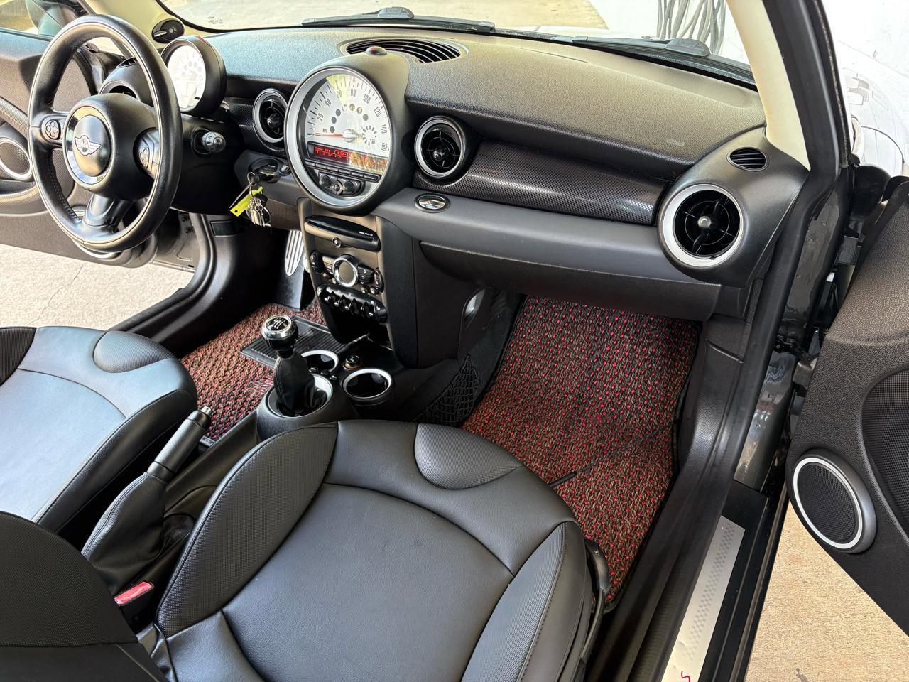 Used 2012 MINI Cooper S FWD image 23