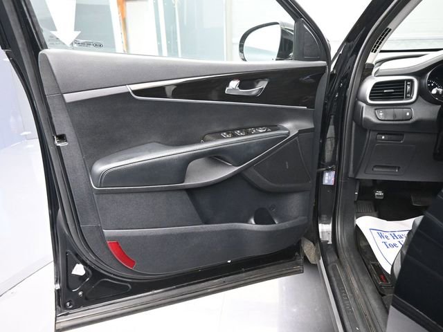 Used 2020 Kia Sorento LX image 10