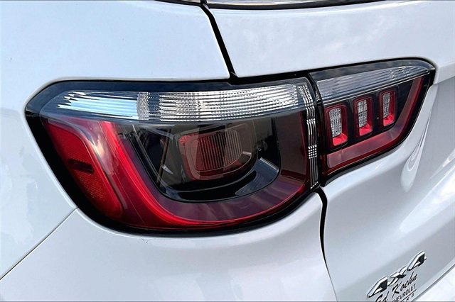 Used 2024 Jeep Compass Latitude image 21