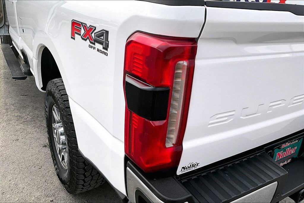 Used 2023 Ford F250 Lariat w/ Tow Technology Package image 31