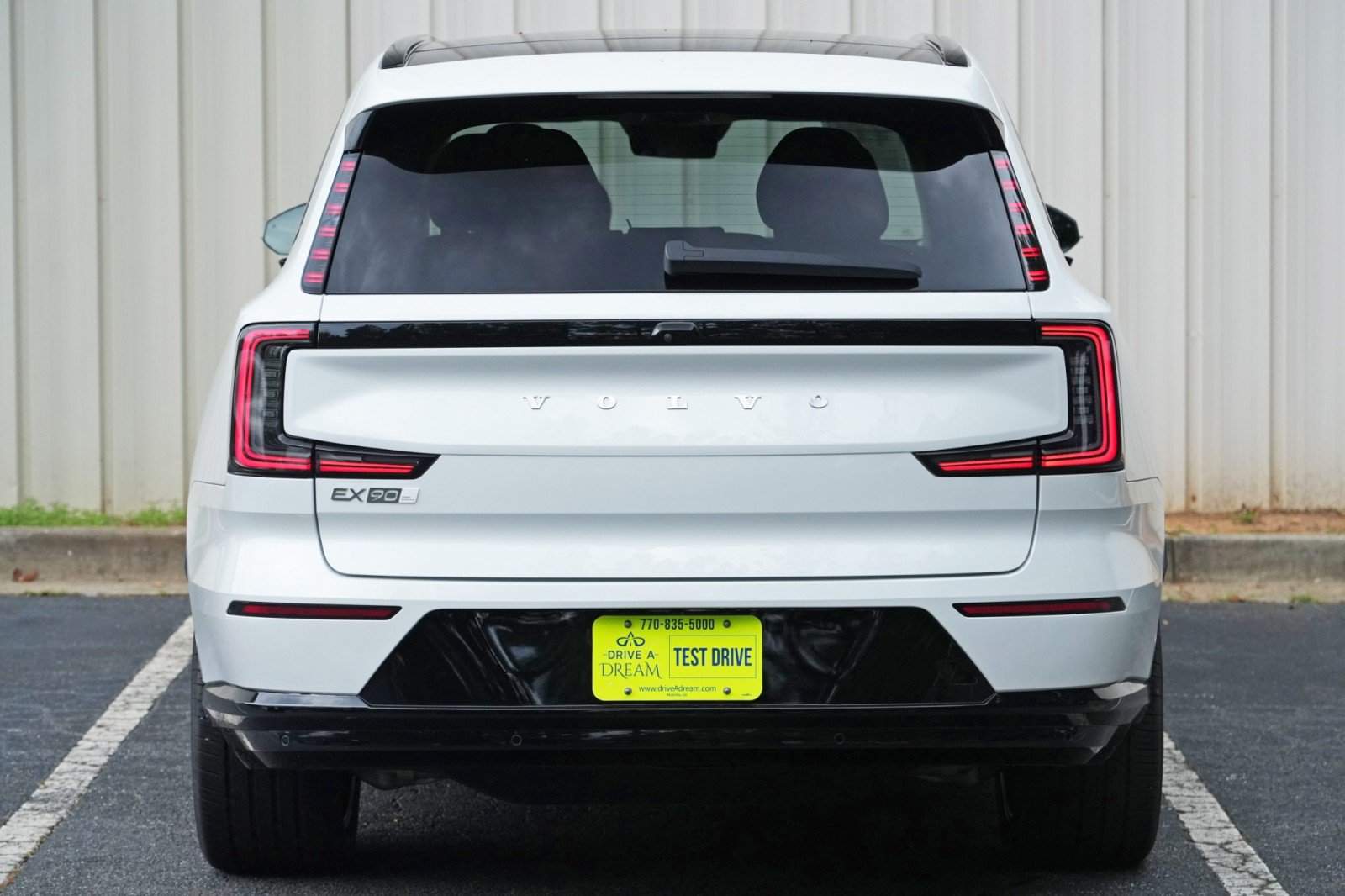 Used 2025 Volvo EX90 Ultra AWD/4WD image 49