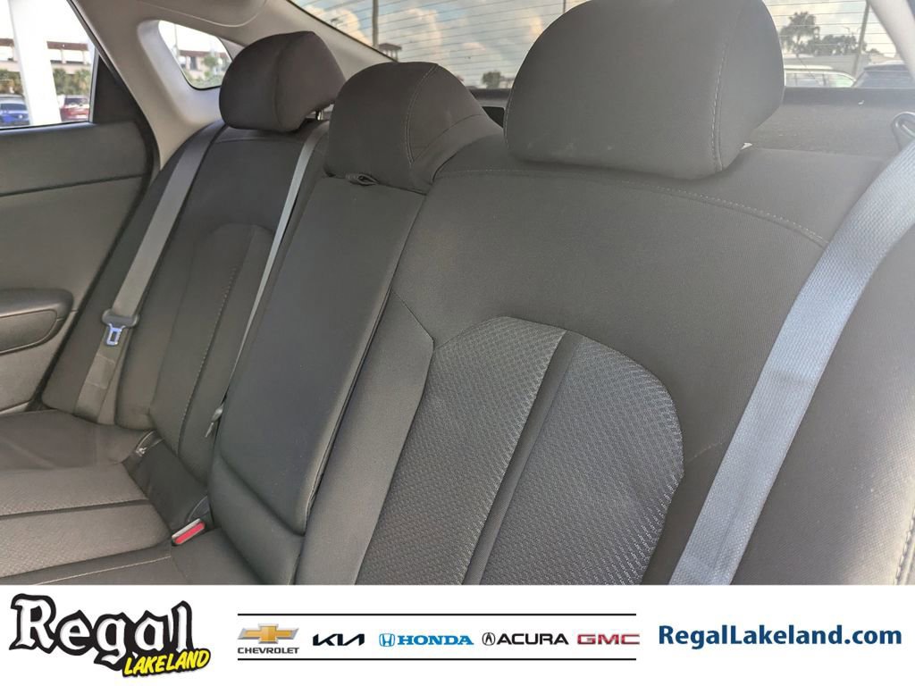 Used 2018 Kia Optima LX w/ 17" Alloy Wheels Package image 14