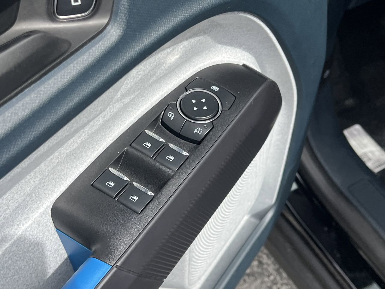 New 2026 Ford Maverick XLT image 15