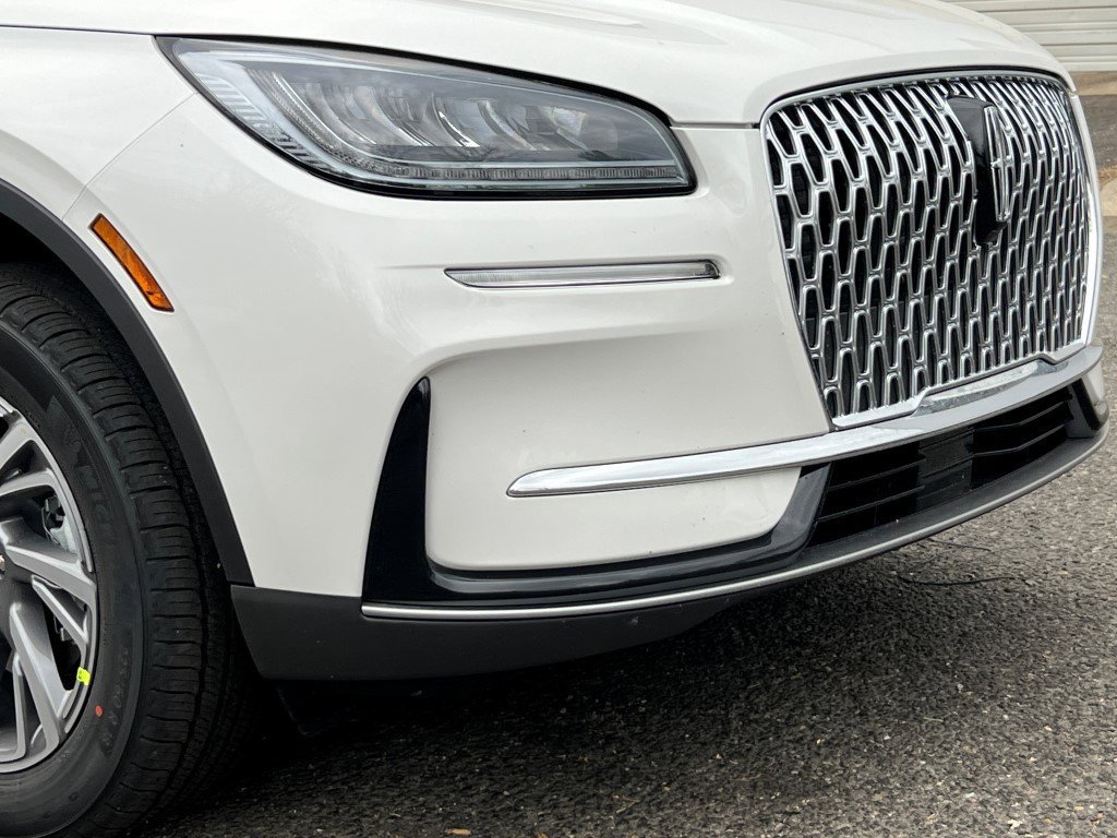 New 2026 Lincoln Corsair Premiere AWD/4WD image 2