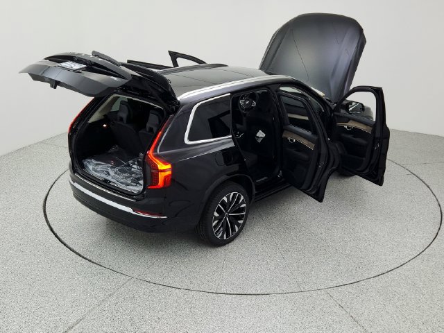 New 2026 Volvo XC90 B6 Plus w/ Protection Package Premier AWD/4WD image 36