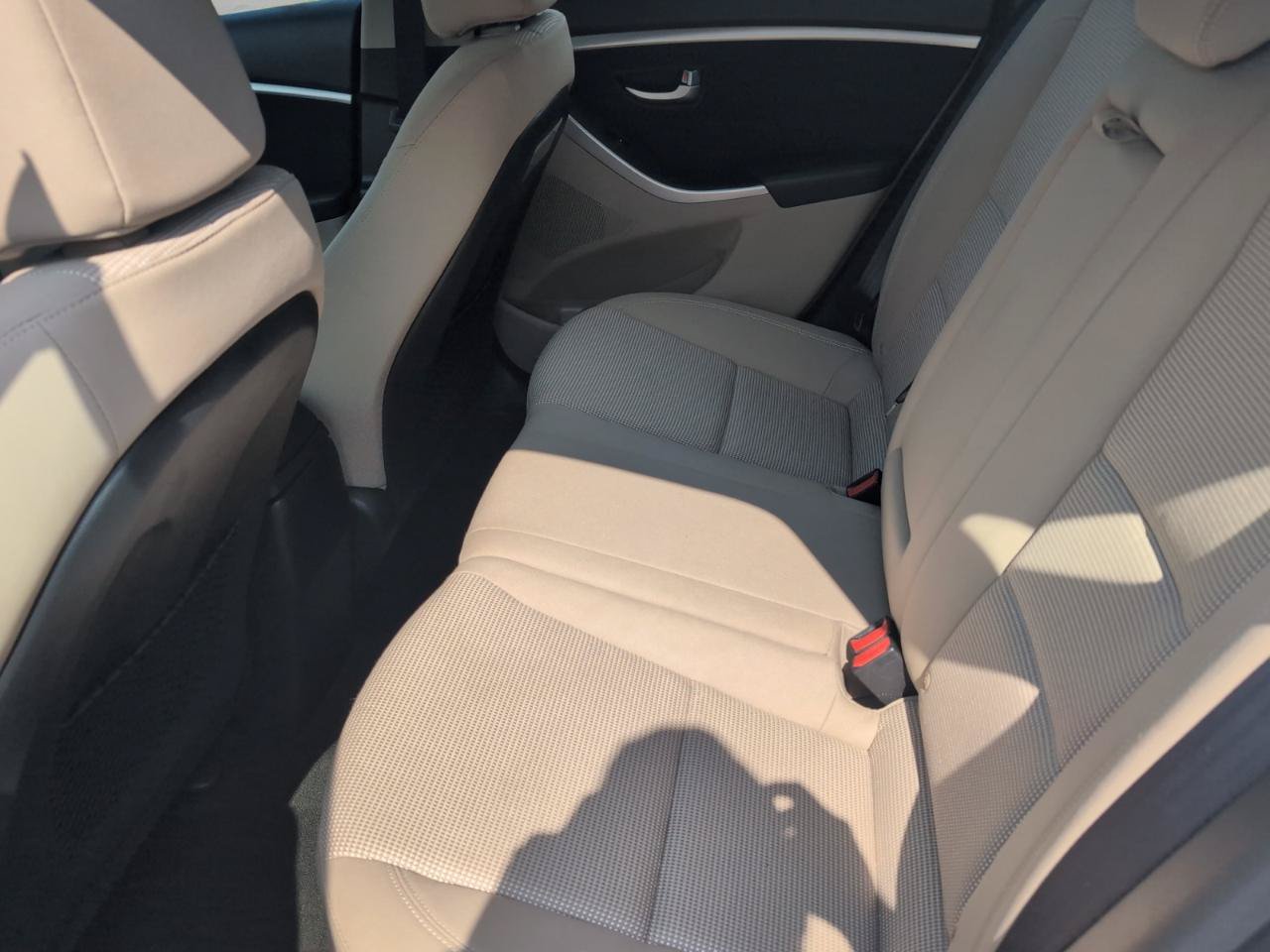 Used 2016 Hyundai Elantra GT FWD image 25