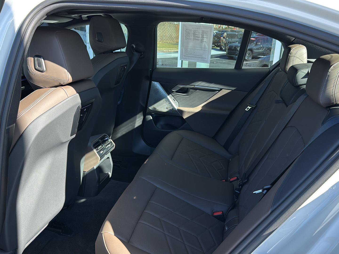 Certified 2025 BMW 530i w/ Premium Package image 9