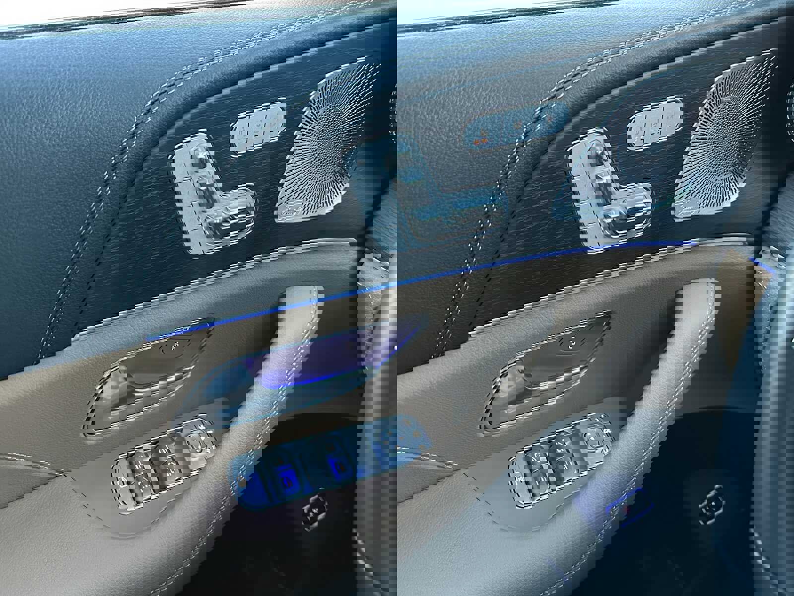 Used 2024 Mercedes-Benz GLE 450 4MATIC image 37