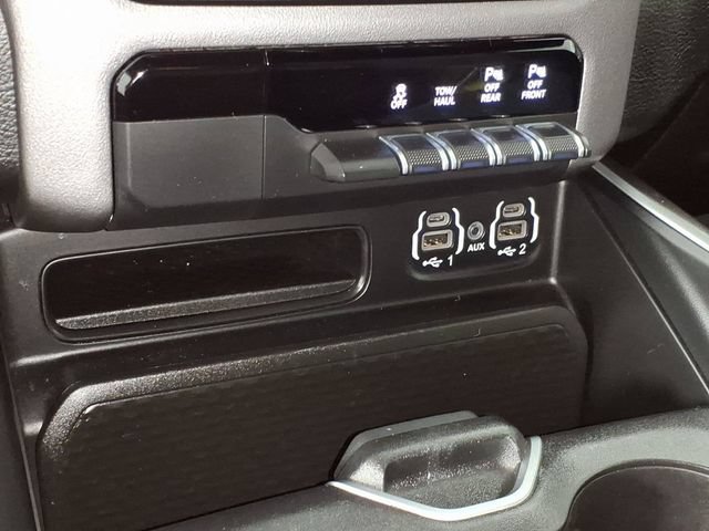 Used 2023 RAM 1500 Big Horn AWD/4WD image 28