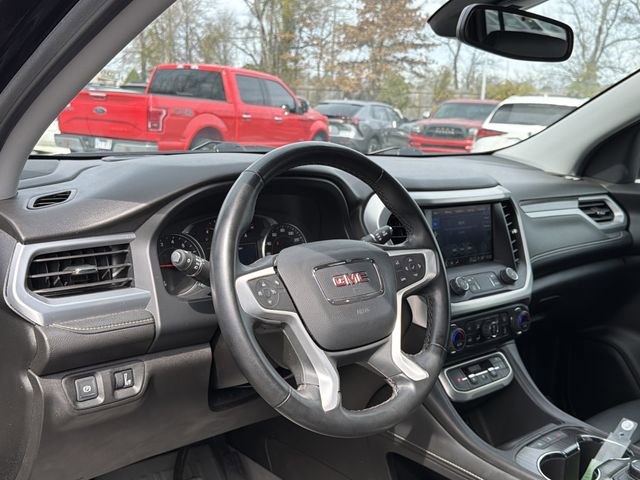 Used 2023 GMC Acadia SLT image 7