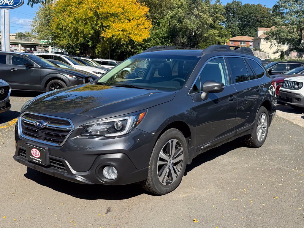 Used 2018 Subaru Outback 2.5i Limited AWD/4WD image 1