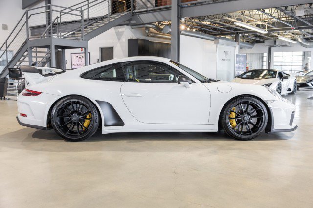 Used 2018 Porsche 911 GT3 RWD image 7