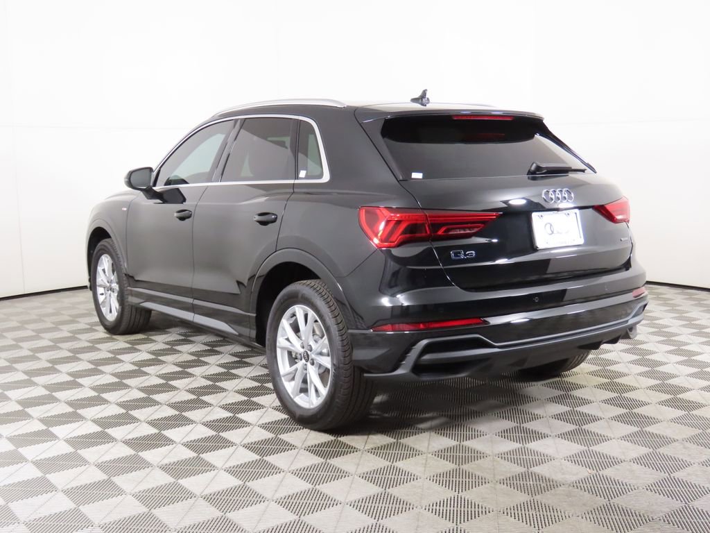 Certified 2025 Audi Q3 2.0T Premium w/ Convenience Package image 7