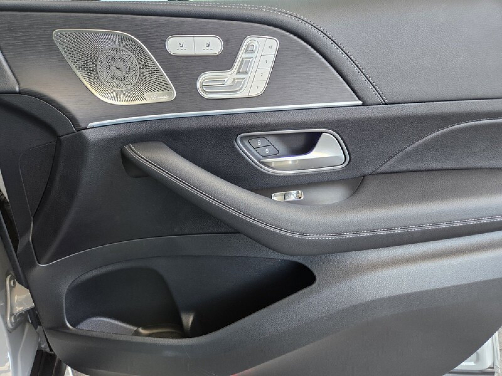 Certified 2026 Mercedes-Benz GLS 580 4MATIC image 24